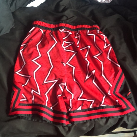 Jordan Shorts - Picture 3 of 4